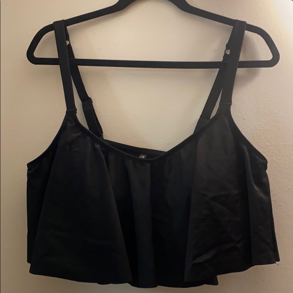 Torrid Black Wireless Flounce Bikini Top Size 2
